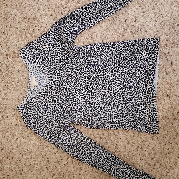 Michael Kors Electric Blue Leopard Print Sweater. - Picture 3 of 5